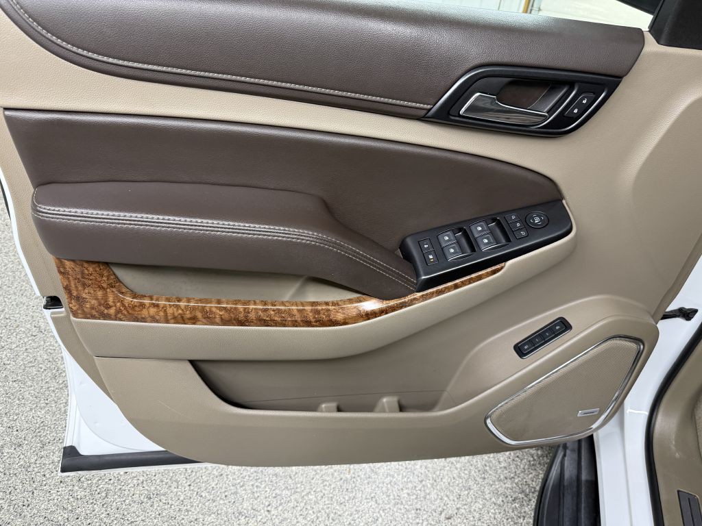 2019 Chevrolet Suburban Image 13
