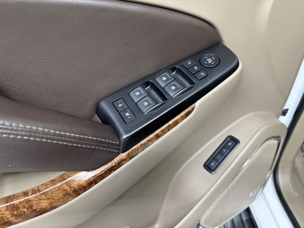 2019 Chevrolet Suburban Image 14