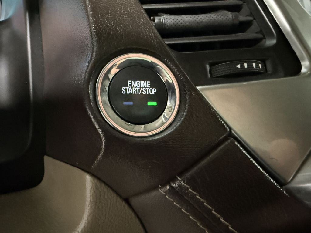 2019 Chevrolet Suburban Image 25