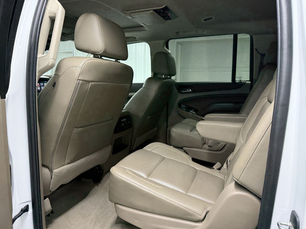2019 Chevrolet Suburban Image 27