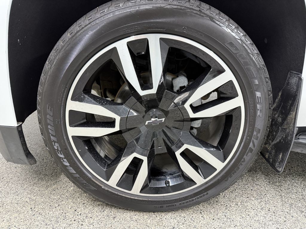 2019 Chevrolet Suburban Image 36