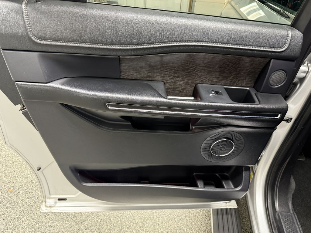 2019 Ford Expedition Image 32