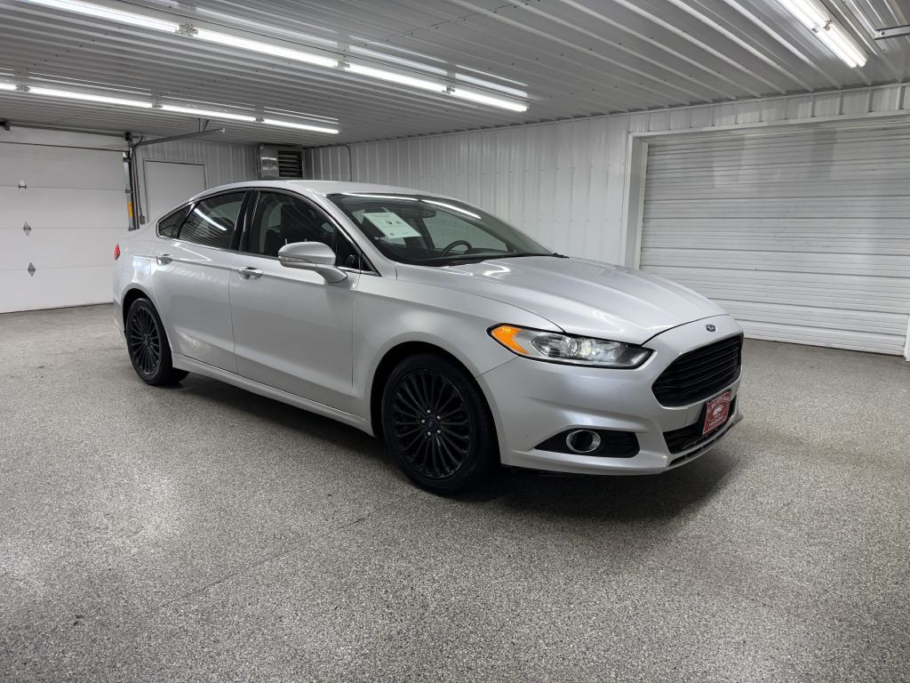 2016 Ford Fusion Image 1