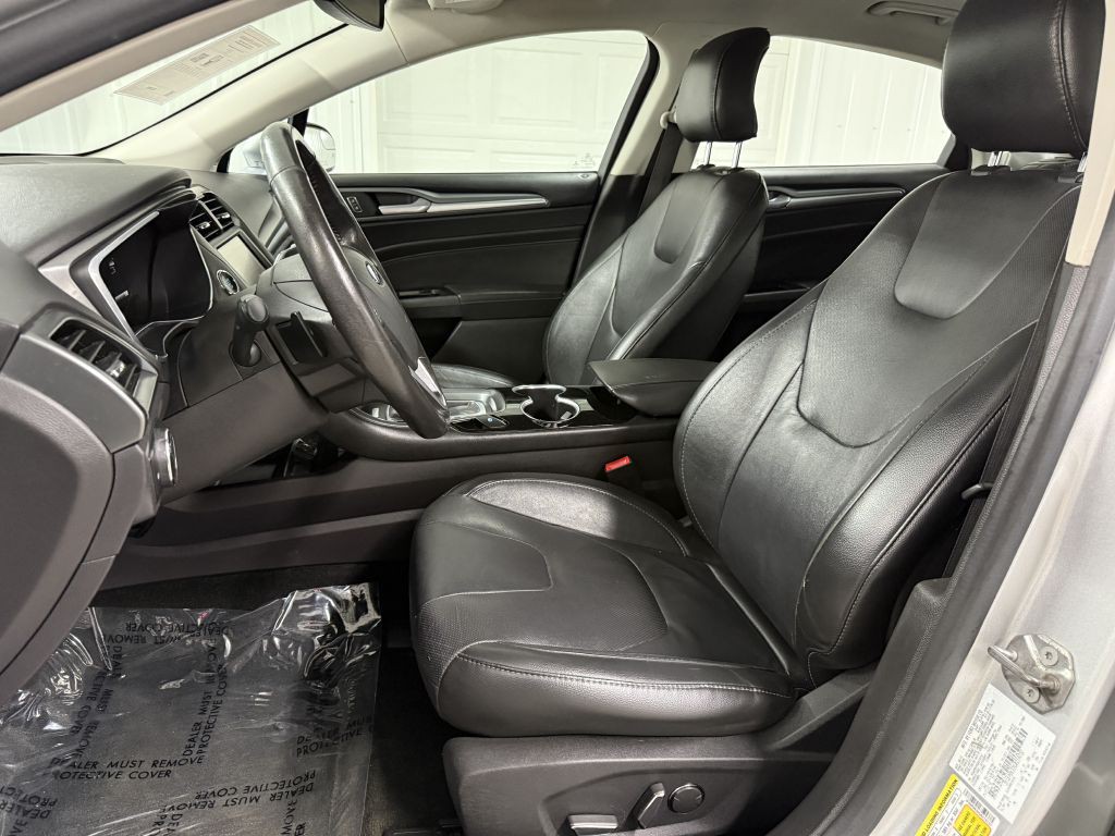2016 Ford Fusion Image 8