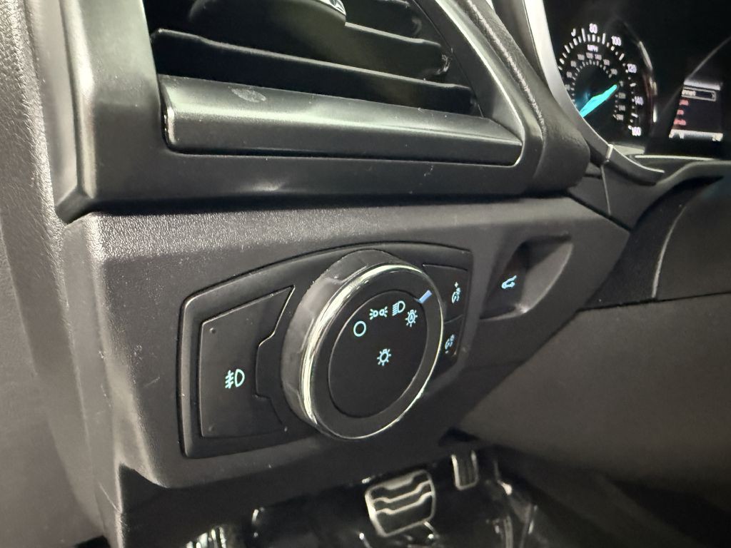 2016 Ford Fusion Image 10