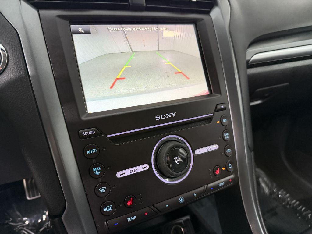 2016 Ford Fusion Image 19