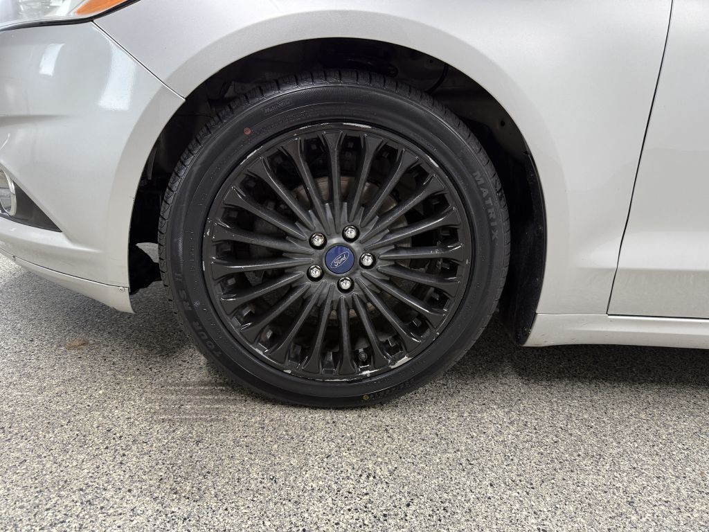 2016 Ford Fusion Image 29