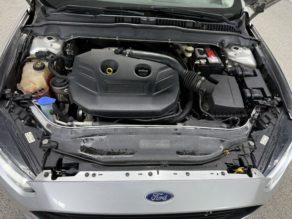 2016 Ford Fusion Image 31