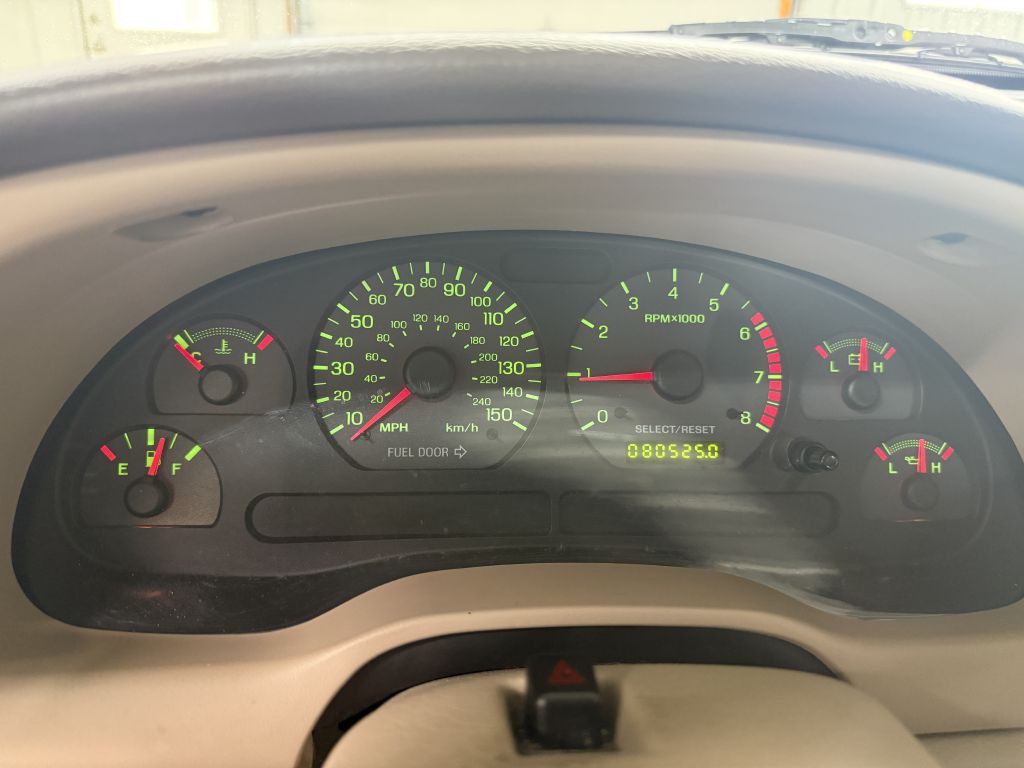 2002 Ford Mustang Image 10