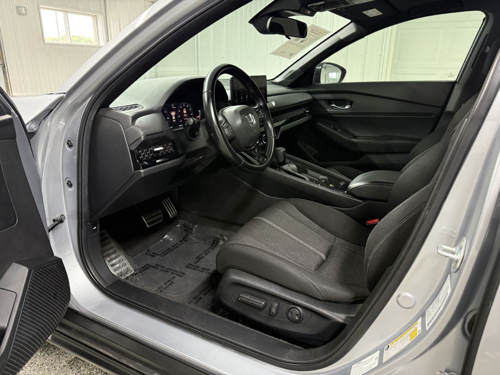 2023 Honda Accord Image 9
