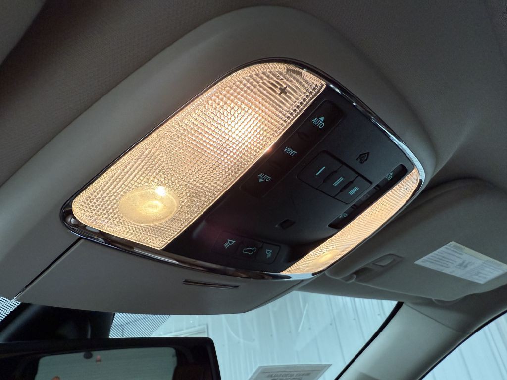 2012 Jeep Grand Cherokee Image 16