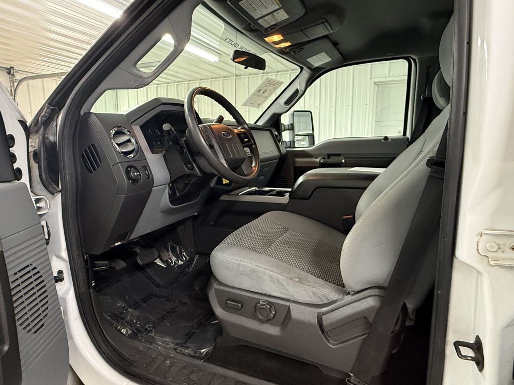 2013 Ford F-250 Image 11