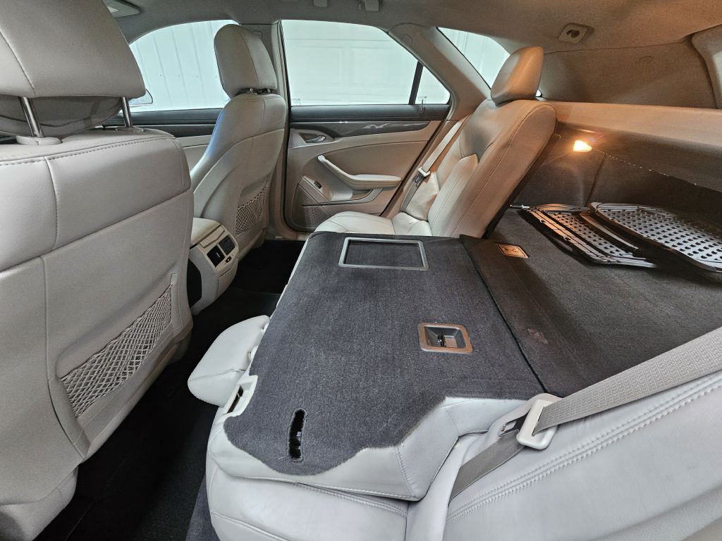 2010 Cadillac CTS Image 16