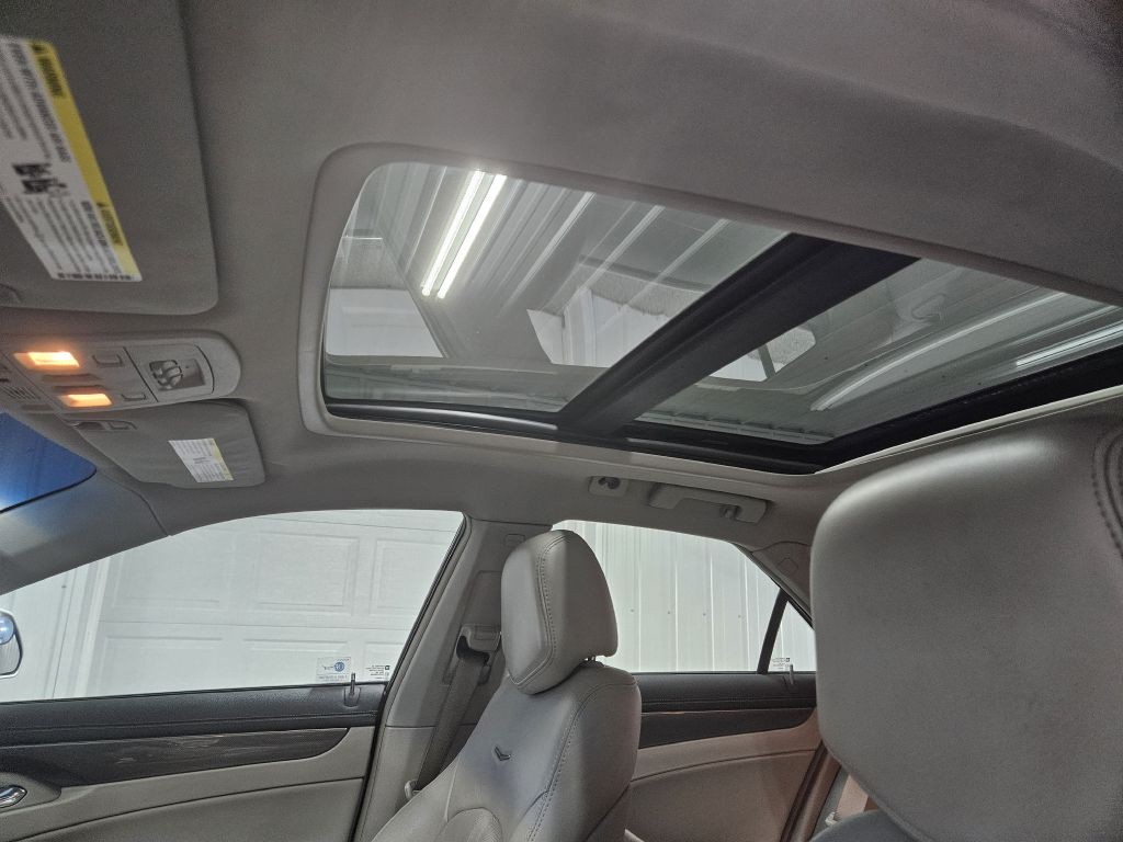 2010 Cadillac CTS Image 19