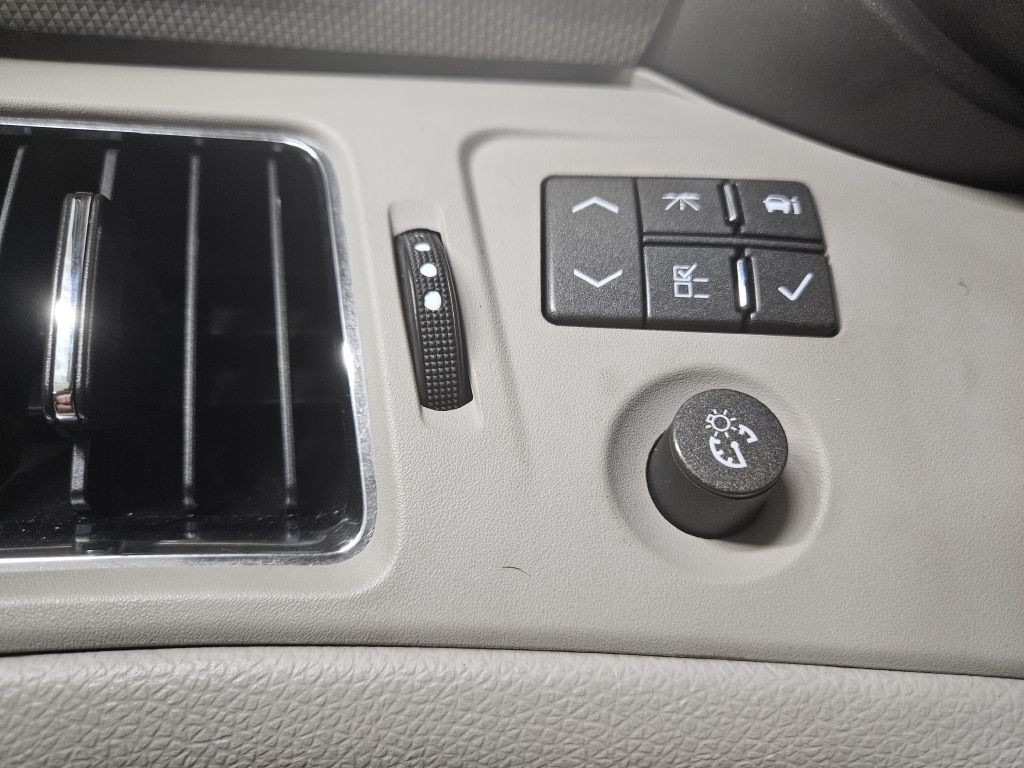 2010 Cadillac CTS Image 24
