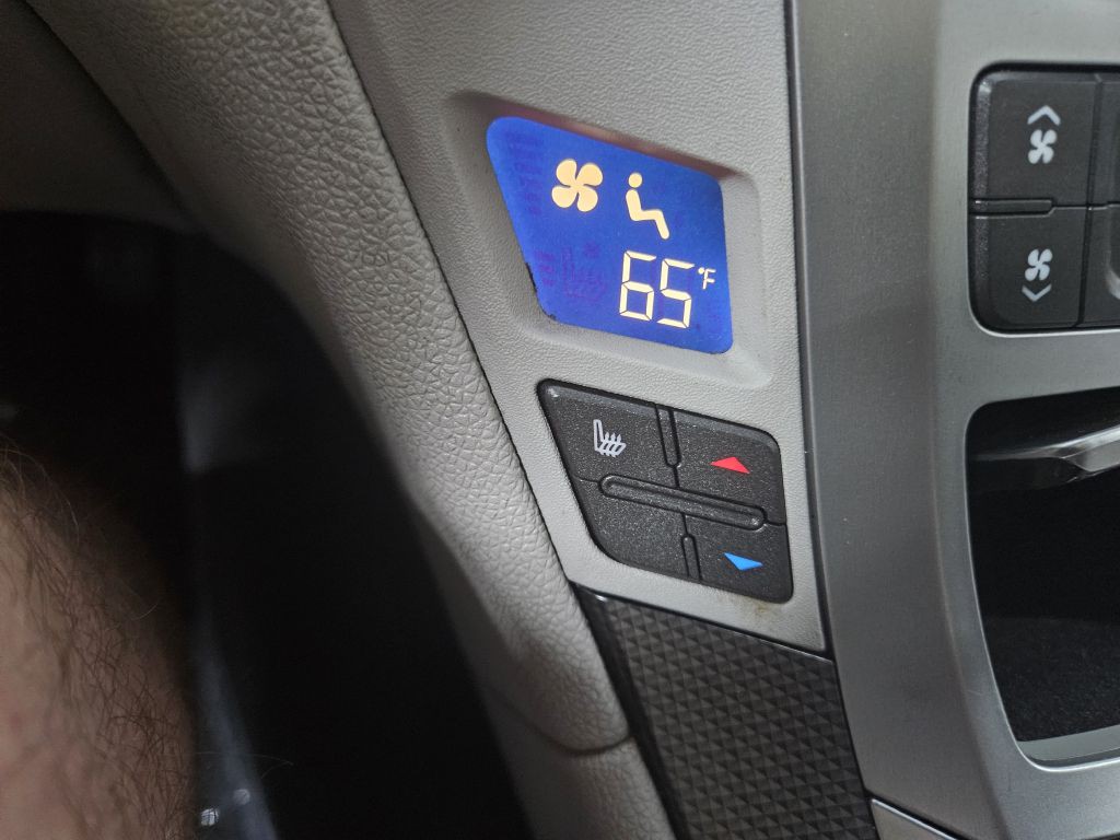 2010 Cadillac CTS Image 27