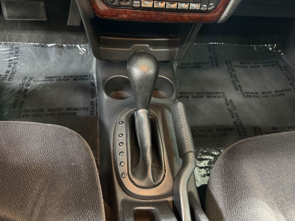 2002 Chrysler Sebring Image 19