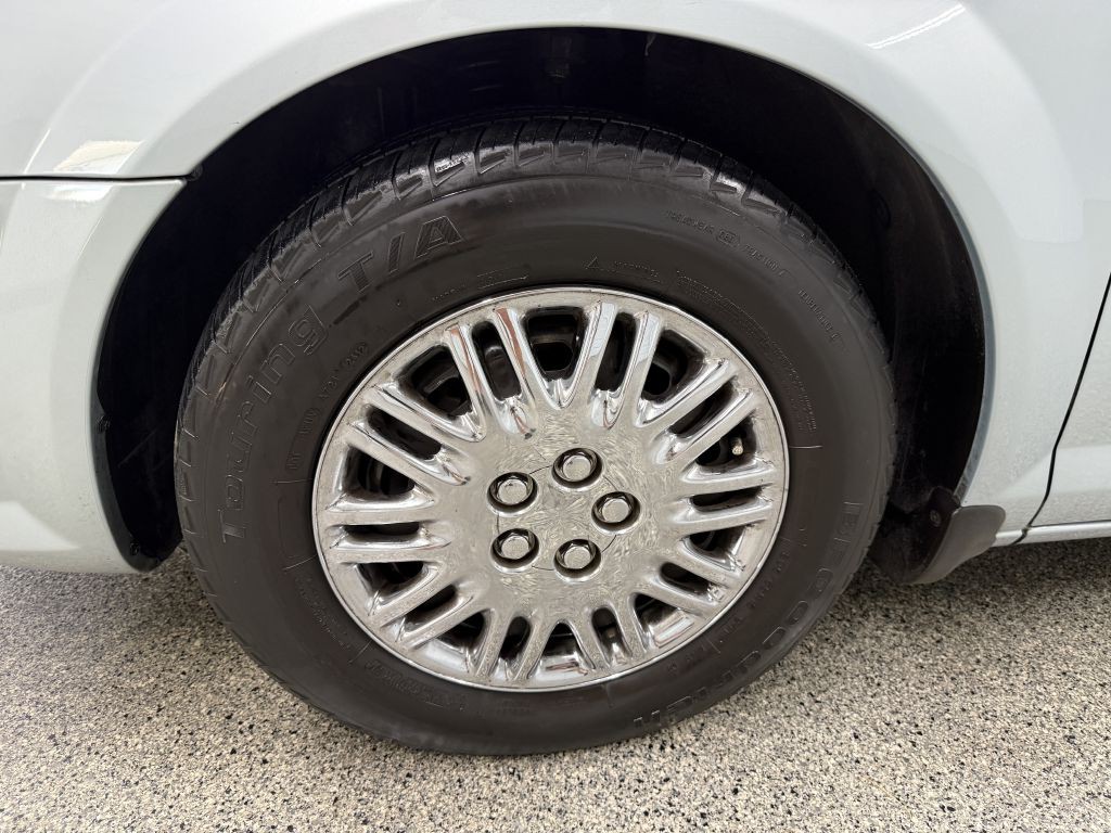 2002 Chrysler Sebring Image 29
