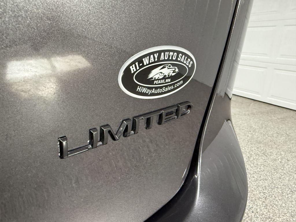2019 Chrysler Pacifica Image 8