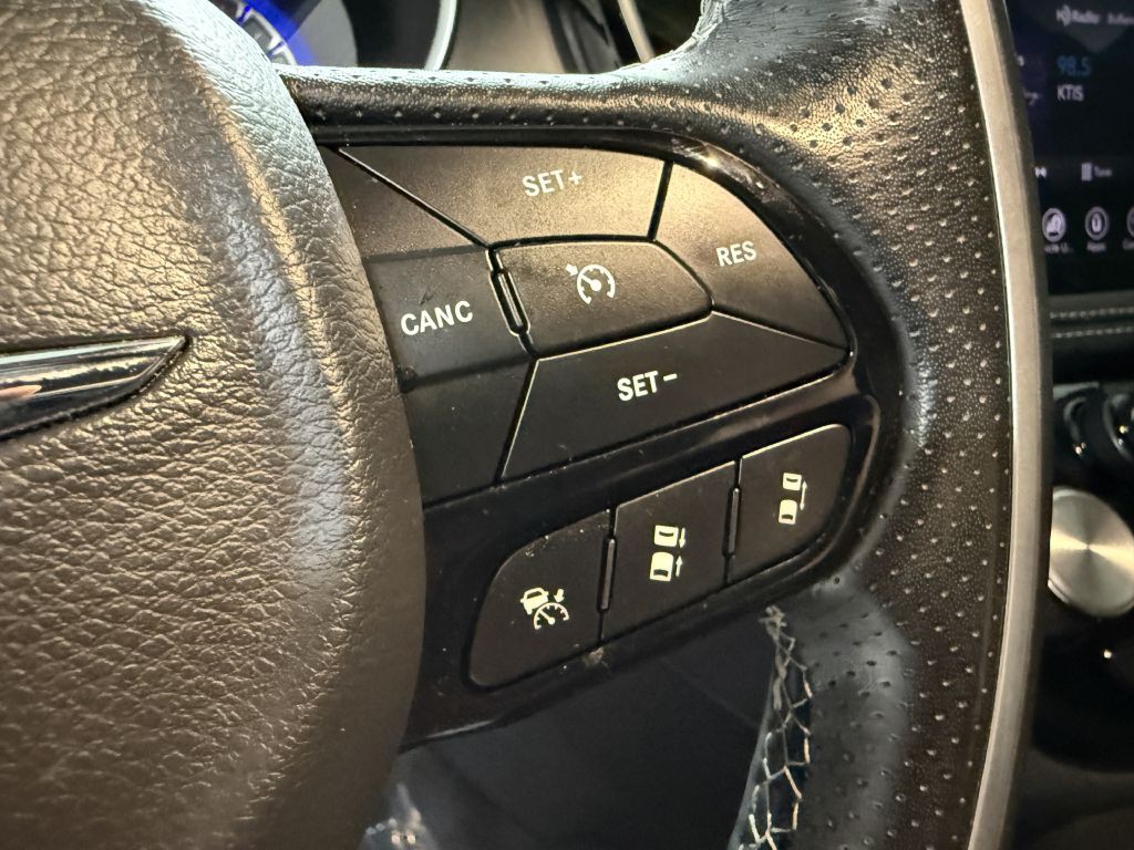 2019 Chrysler Pacifica Image 16