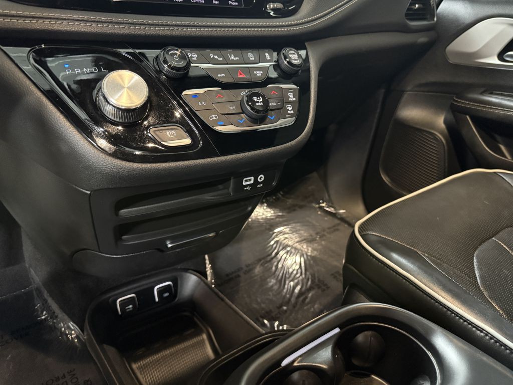 2019 Chrysler Pacifica Image 20