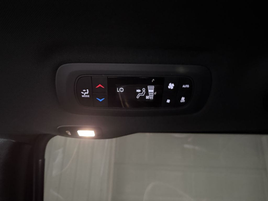 2019 Chrysler Pacifica Image 29