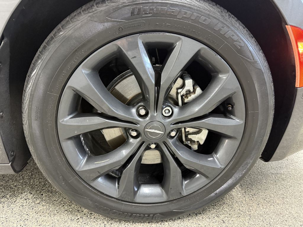 2019 Chrysler Pacifica Image 36