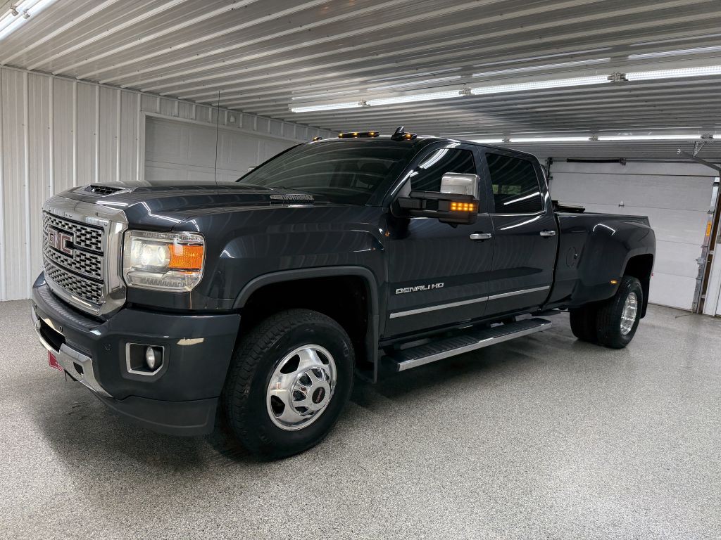 2019 GMC Sierra 3500 Image 3