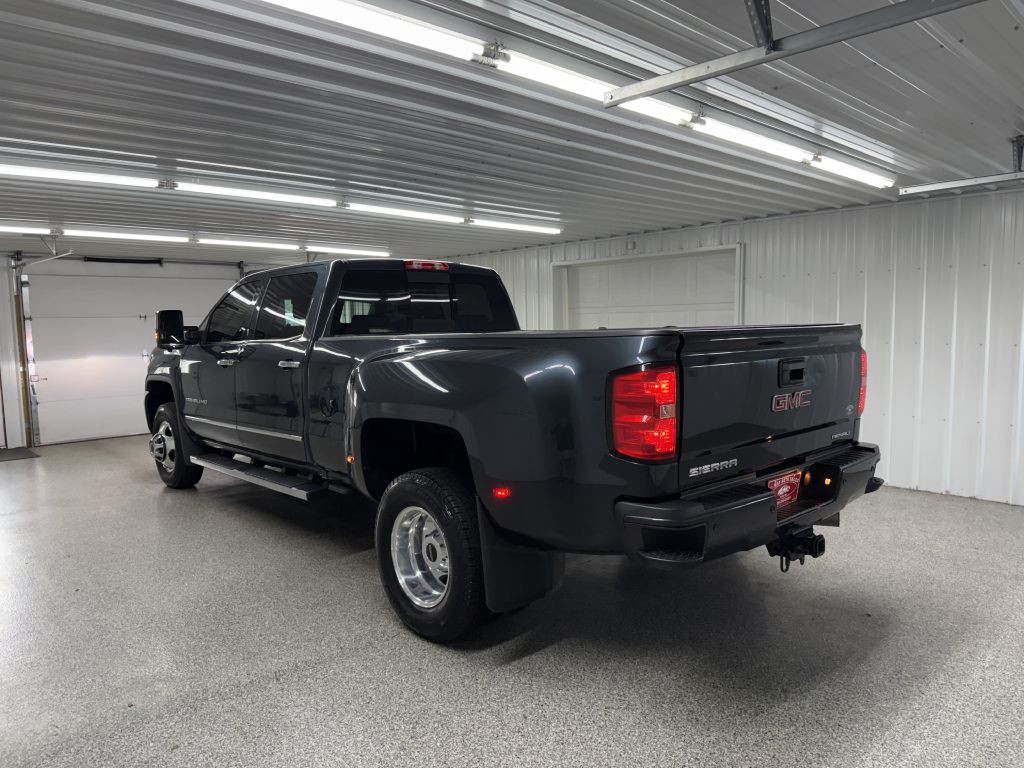 2019 GMC Sierra 3500 Image 4