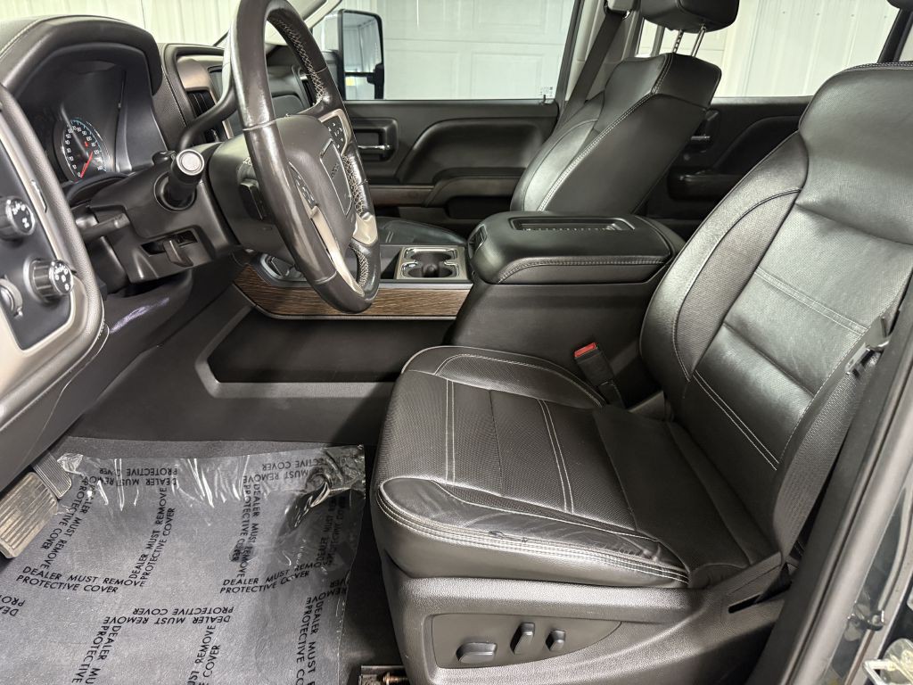 2019 GMC Sierra 3500 Image 16