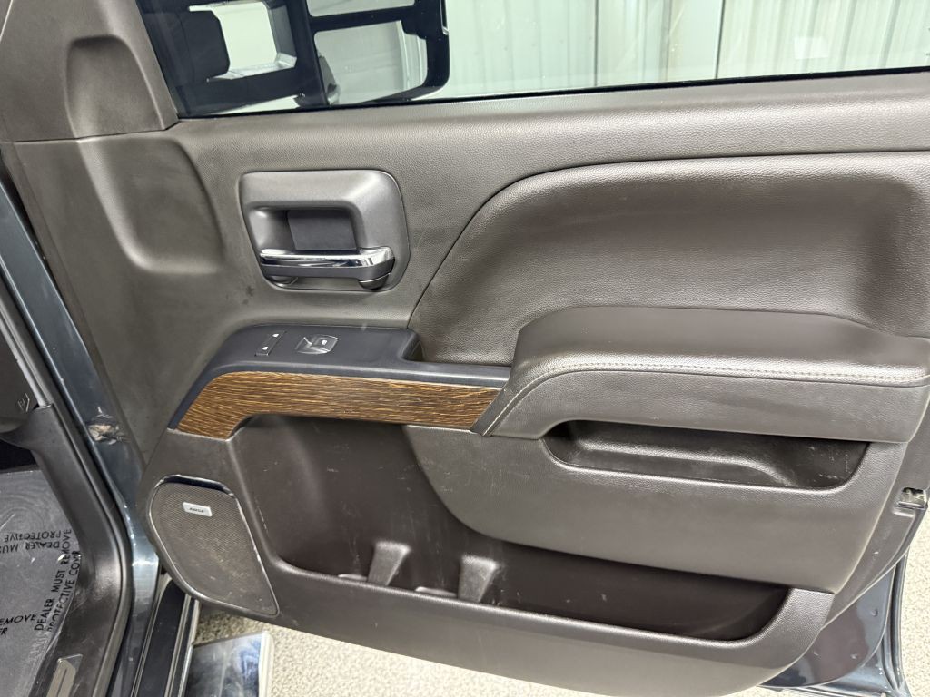2019 GMC Sierra 3500 Image 38