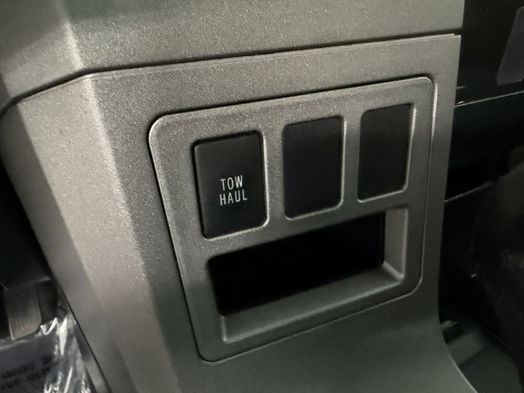 2013 Toyota Tundra Image 23
