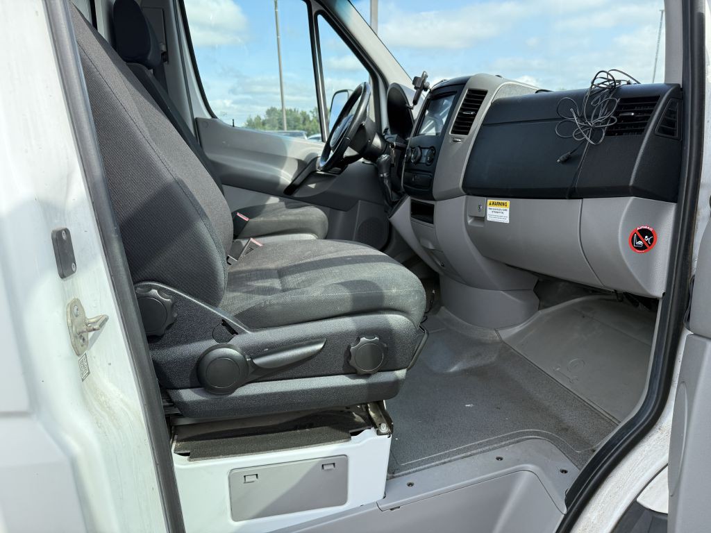 2017 Mercedes-Benz Sprinter Image 6