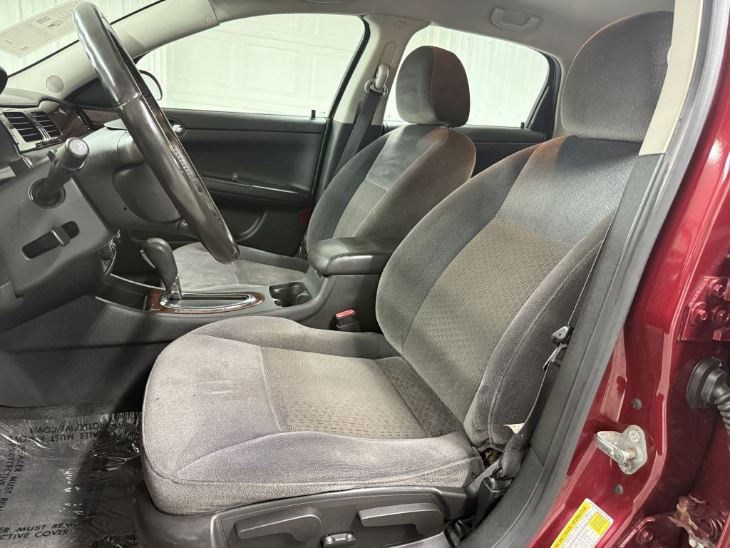 2011 Chevrolet Impala Image 9