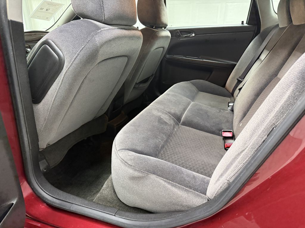2011 Chevrolet Impala Image 20