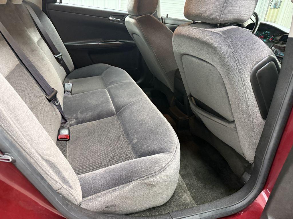 2011 Chevrolet Impala Image 23