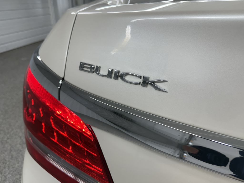 2014 Buick Lacrosse Image 7