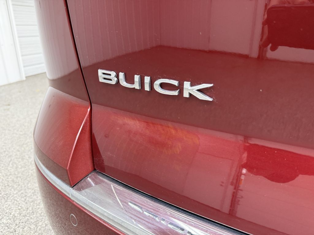 2017 Buick Enclave Image 8