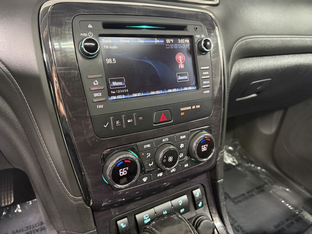 2017 Buick Enclave Image 18