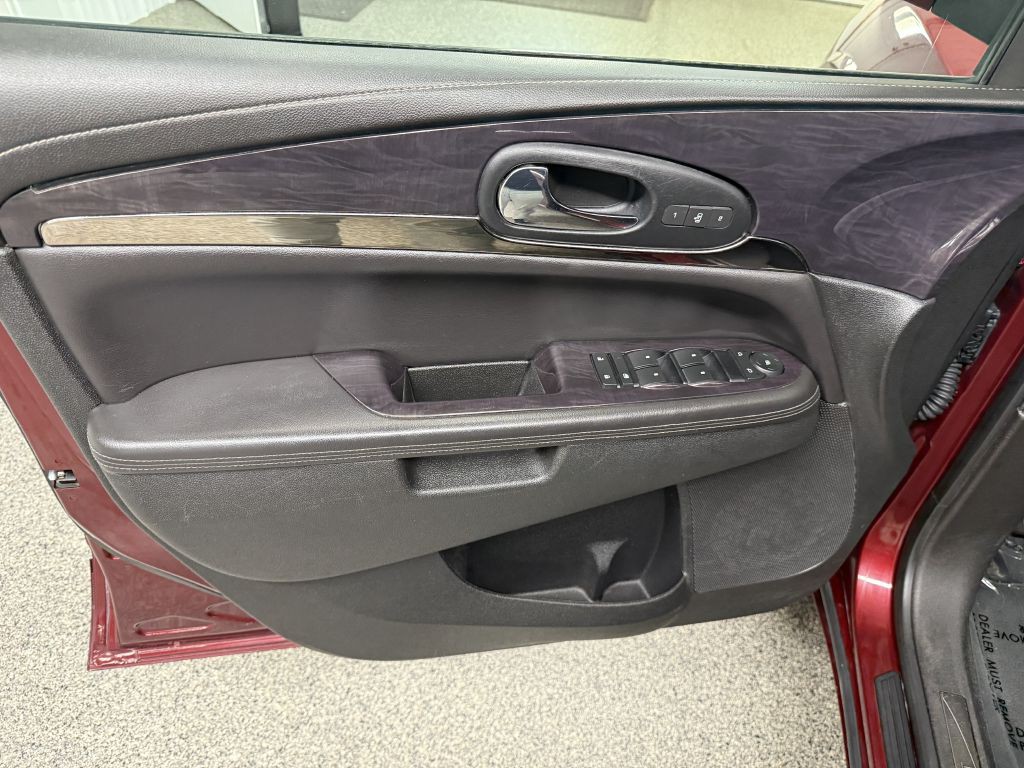 2017 Buick Enclave Image 24