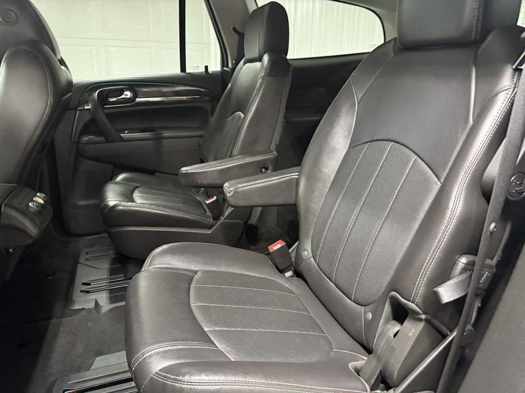 2017 Buick Enclave Image 27
