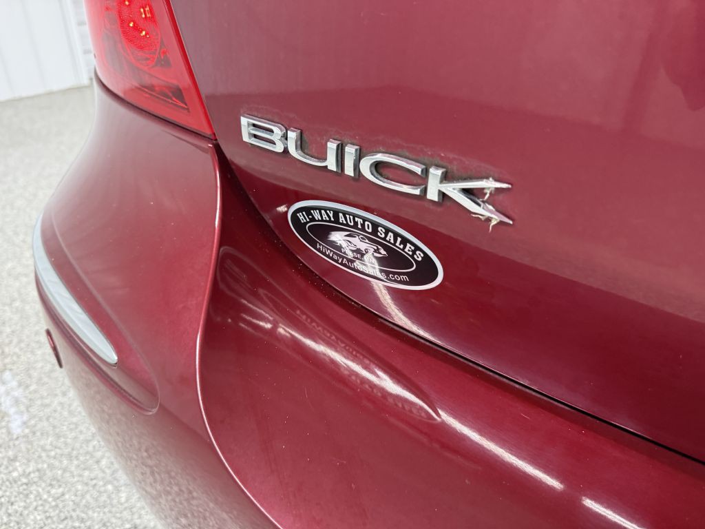 2008 Buick Lacrosse Image 7