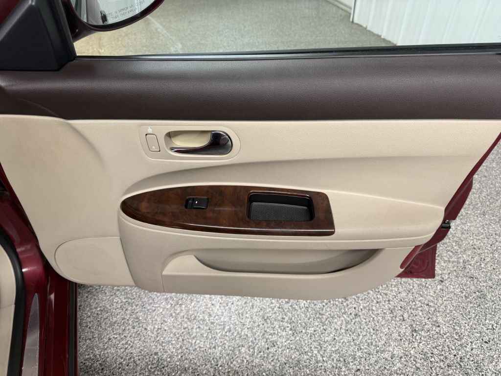 2008 Buick Lacrosse Image 30