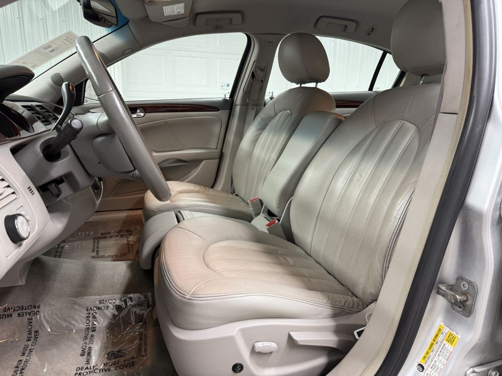 2009 Buick Lucerne Image 10