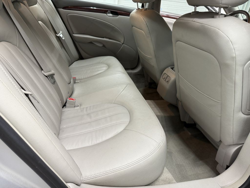 2009 Buick Lucerne Image 27