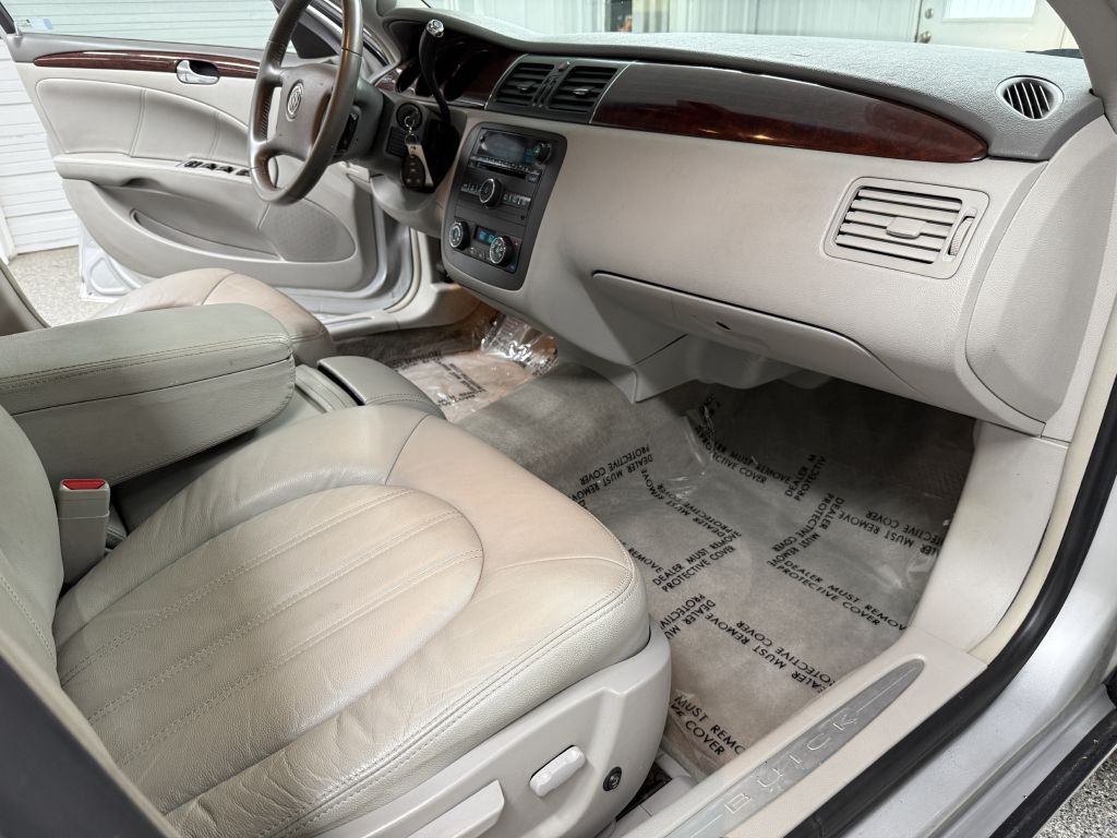 2009 Buick Lucerne Image 29