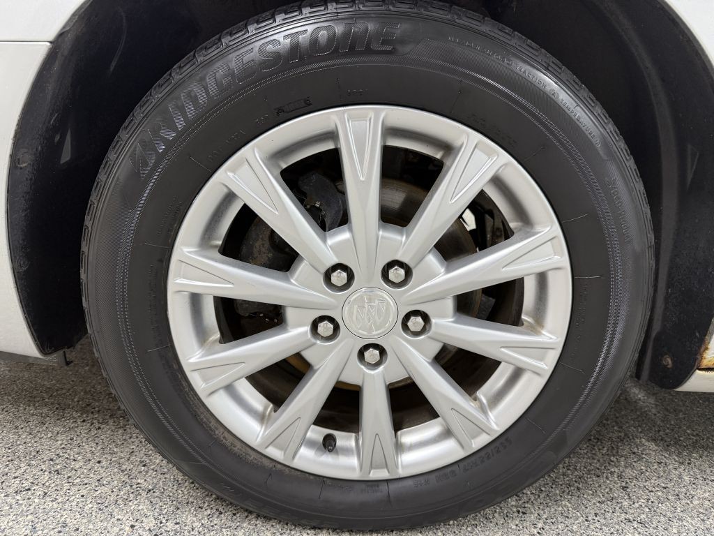 2009 Buick Lucerne Image 33