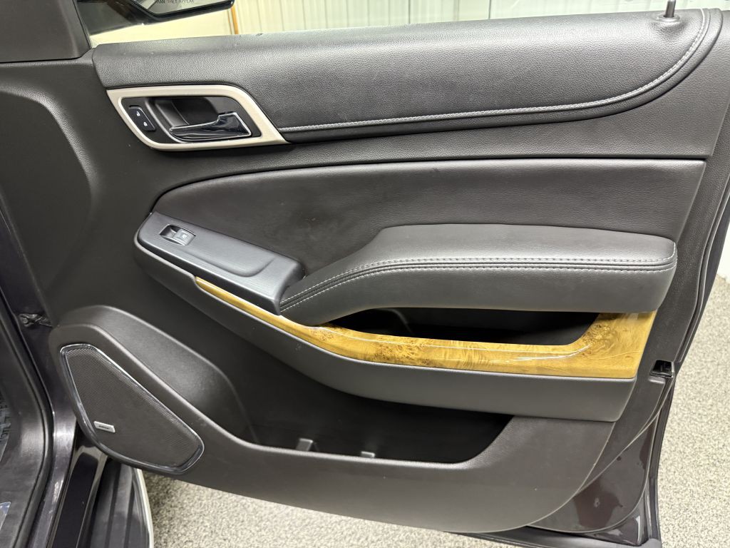 2017 GMC Yukon Image 37