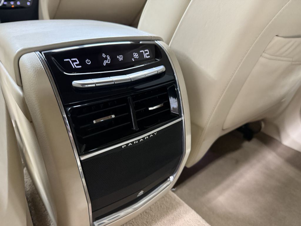 2018 Cadillac CT6 Image 25