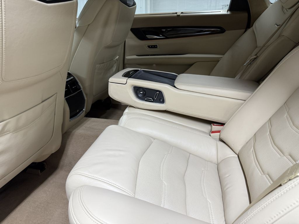 2018 Cadillac CT6 Image 29